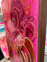 Load image into Gallery viewer, I Love Pink

