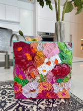 Load image into Gallery viewer, Camelia Bloom

